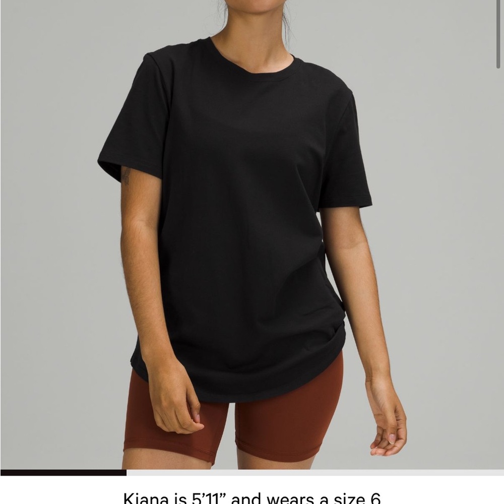 Lululemon Athletica Black Fitted Short Sleeve Tee